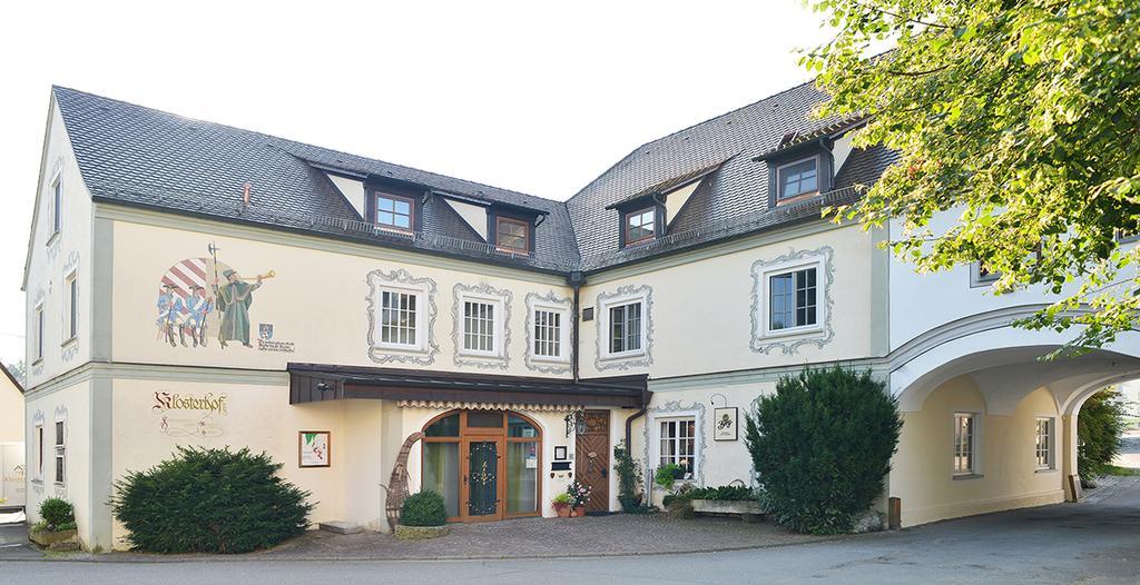Hotel Restaurant Klosterhof Gutenzell-Hurbel Exterior photo